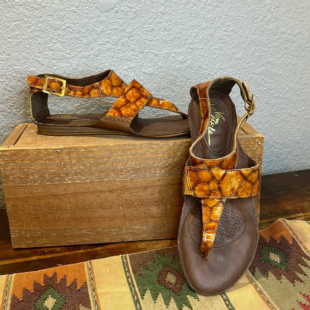 Very Volatile leather sandals